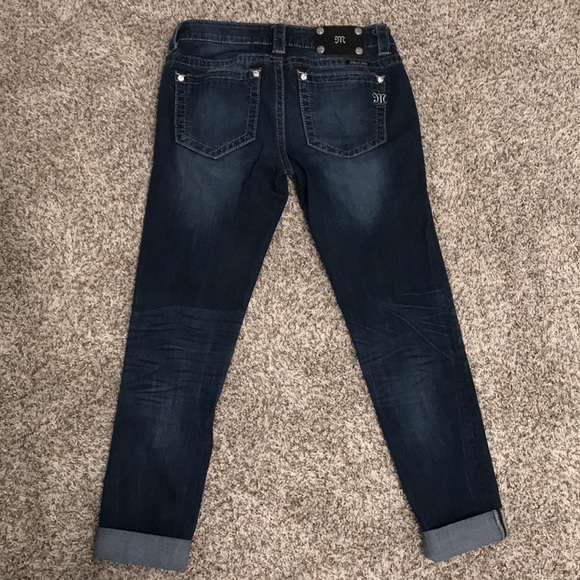 Miss Me Cuffed Capris - Picture 2 of 3